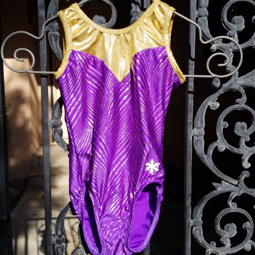 Gymnastics leotard